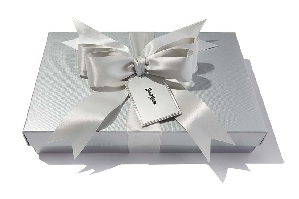 gift-packaging-at-neiman-marcus