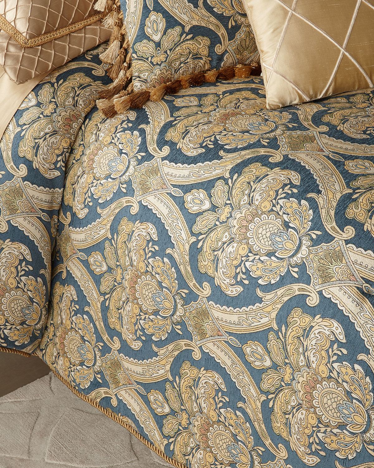 Austin Horn Collection Celia 3-piece King Comforter Set In Blue